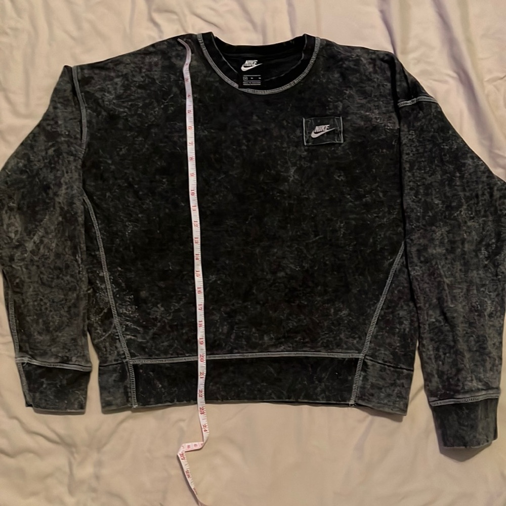 Nike crew neck sweatshirt ladies medium